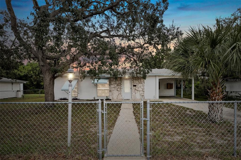 6392 SKYLINE COURT SPRING HILL, FL 34606
