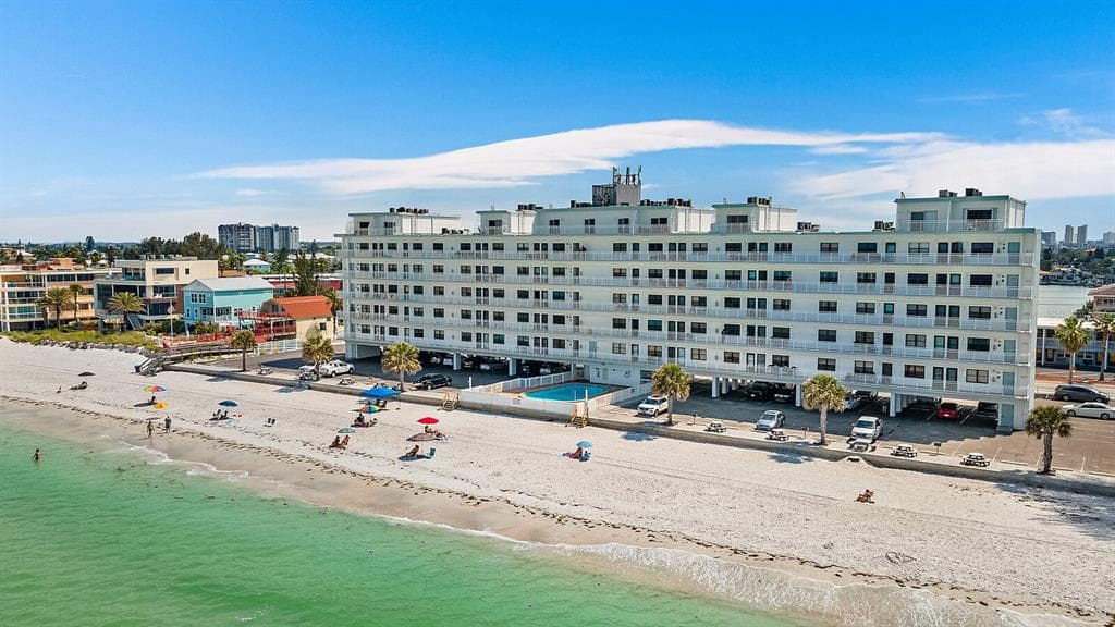 8470 W GULF BOULEVARD UNIT 312 TREASURE ISLAND, FL 33706