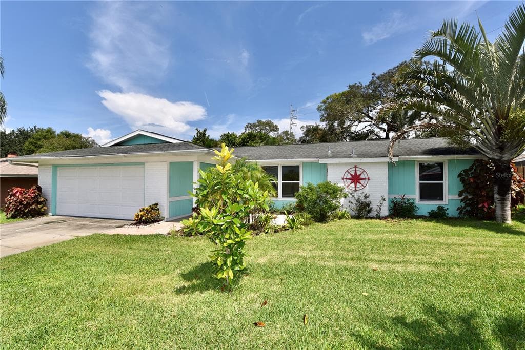 1176 MINEOLA CIRCLE PALM HARBOR, FL 34683
