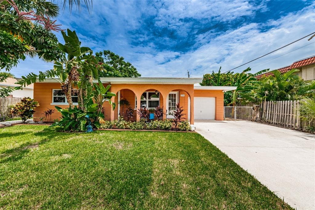 370 82ND AVENUE ST PETE BEACH, FL 33706