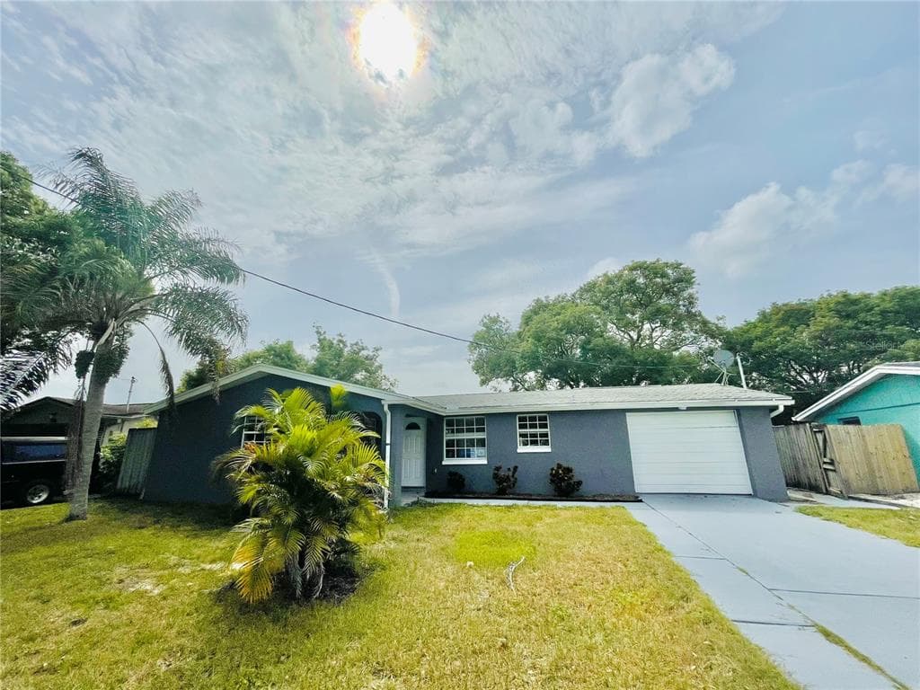 1241 BASSWOOD DRIVE HOLIDAY, FL 34690