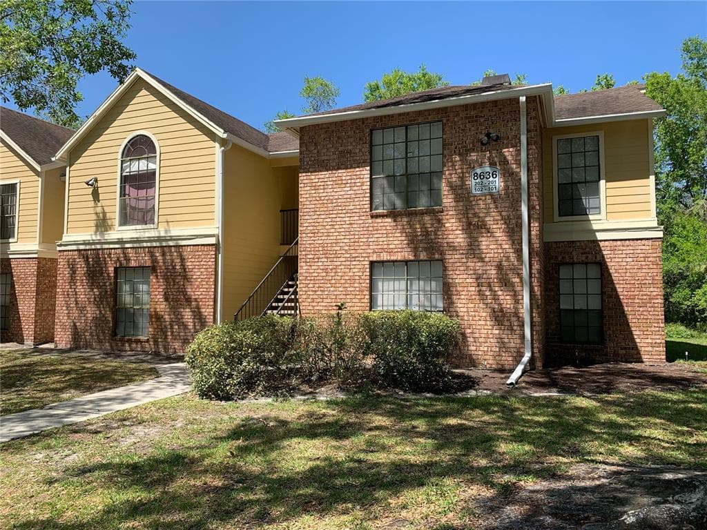 8636 MALLARD RESERVE DRIVE UNIT 102 TAMPA, FL 33614