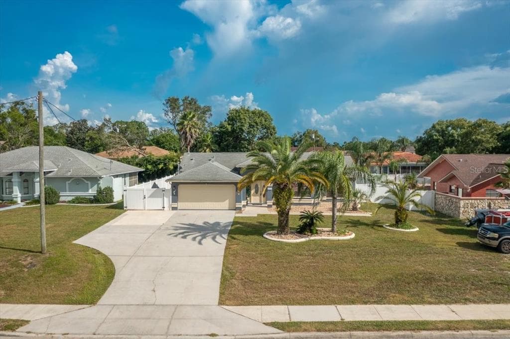 4464 MARINER BOULEVARD SPRING HILL, FL 34609