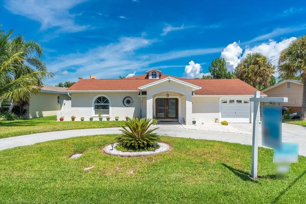 1801 BAYOU GRANDE BOULEVARD NE ST PETERSBURG, FL 33703