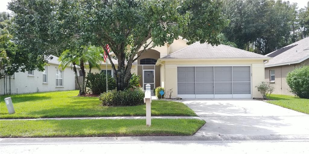 1551 MAXIMILIAN DRIVE WESLEY CHAPEL, FL 33543