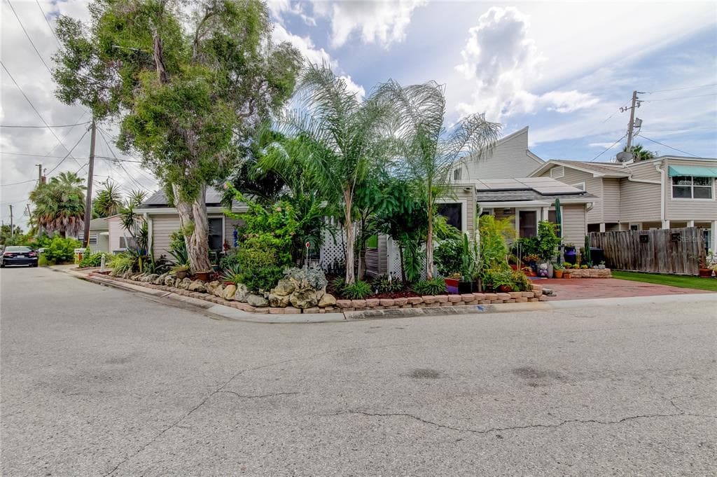 209 BAY PLAZA UNIT 211