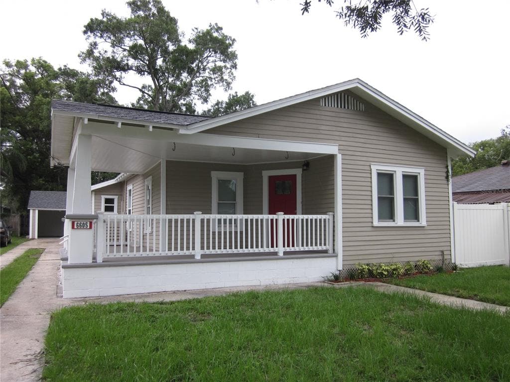 6605 N ELIZABETH STREET TAMPA, FL 33604