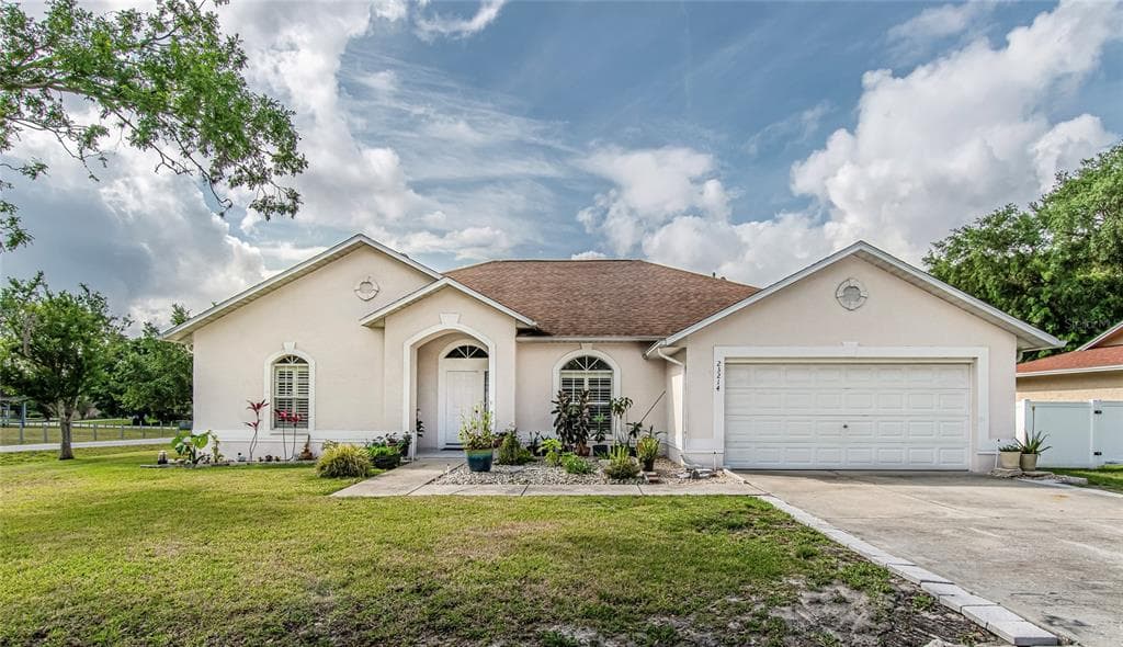 23214 SAINT GEORGE PLACE LAND O LAKES, FL 34639