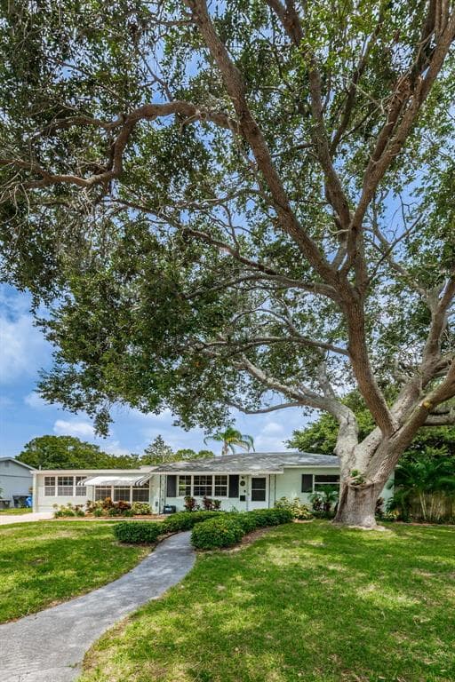 6243 19TH AVENUE N ST PETERSBURG, FL 33710