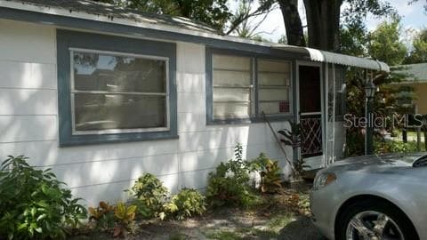 3235 QUEEN STREET N ST PETERSBURG, FL 33713