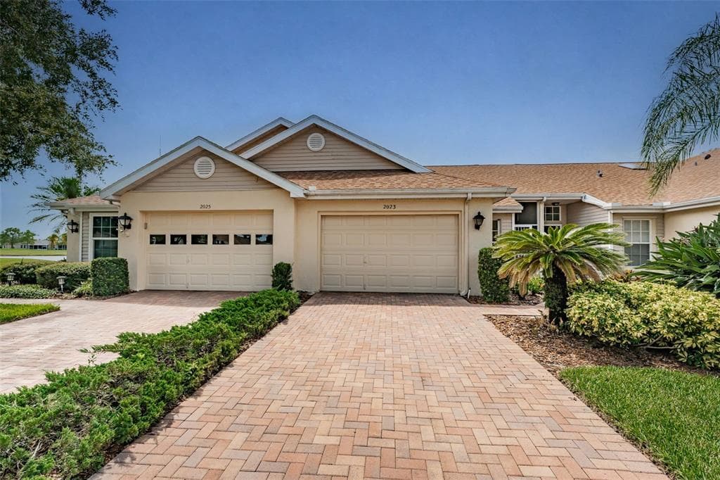 2023 NANTUCKET DRIVE SUN CITY CENTER, FL 33573