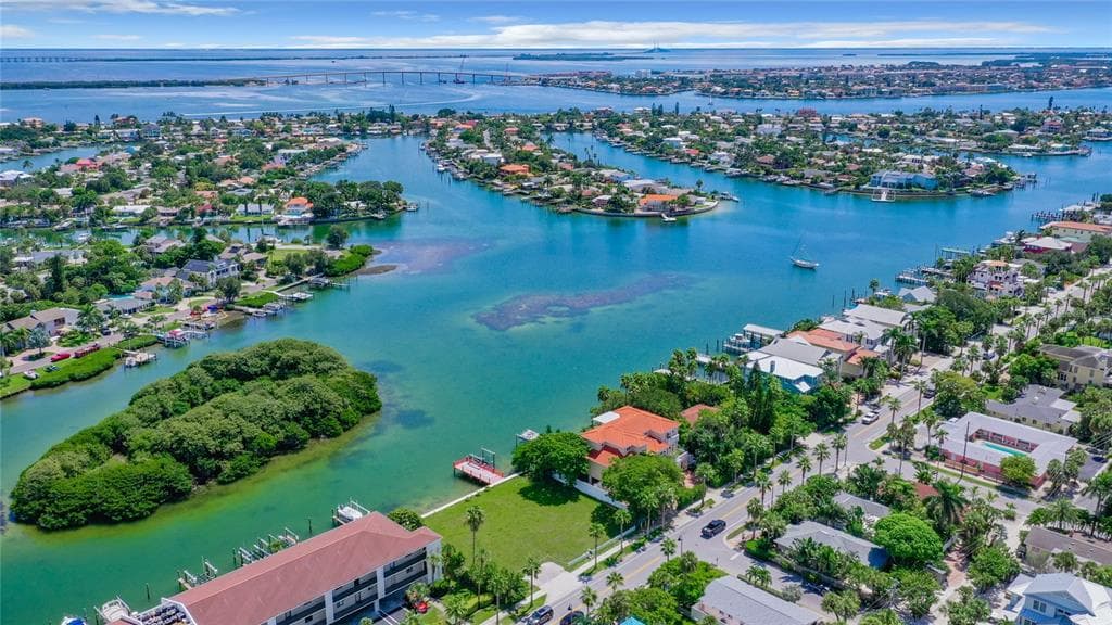 3101 PASS A GRILLE WAY ST PETE BEACH, FL 33706