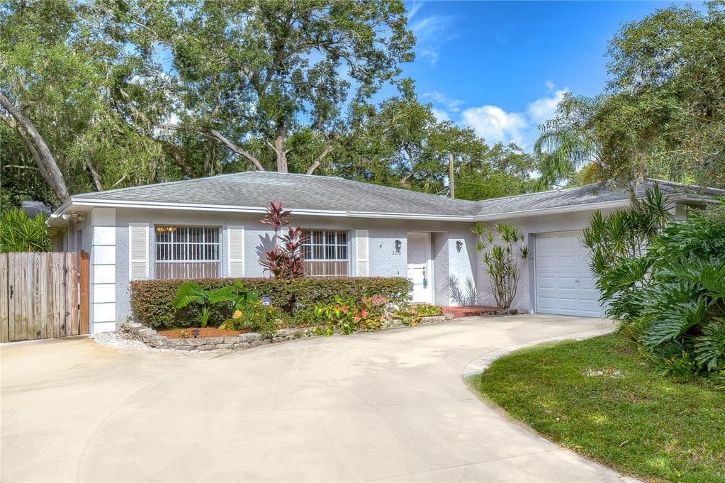 2210 BOXWOOD WAY BRANDON, FL 33511
