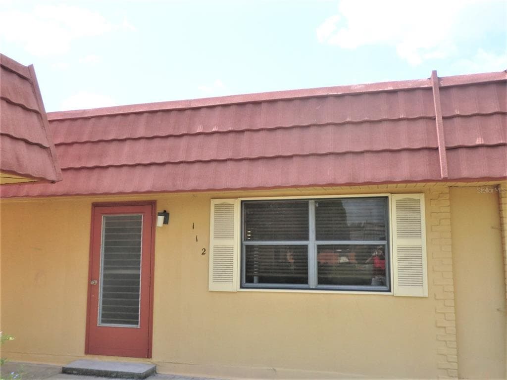 202 BEDFORD TRAIL UNIT 112 SUN CITY CENTER, FL 33573