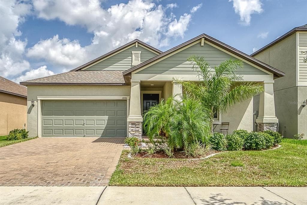 13226 SATIN LILY DRIVE RIVERVIEW, FL 33579
