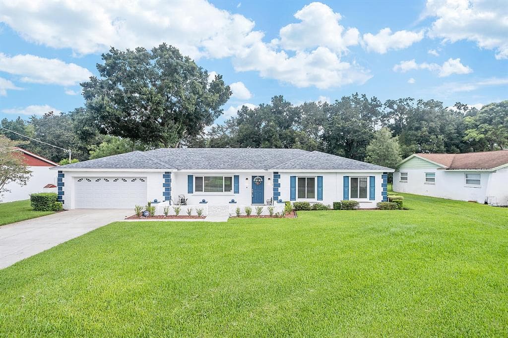 2114 CLIFTON DRIVE VALRICO, FL 33594