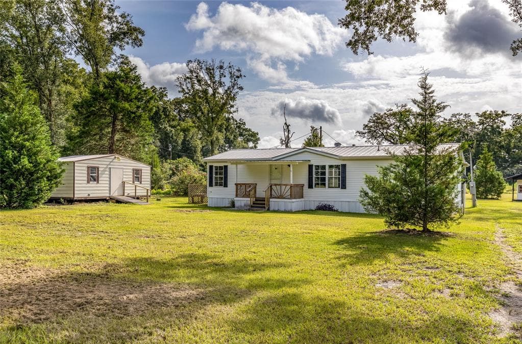 17055 NW 71ST AVENUE TRENTON, FL 32693
