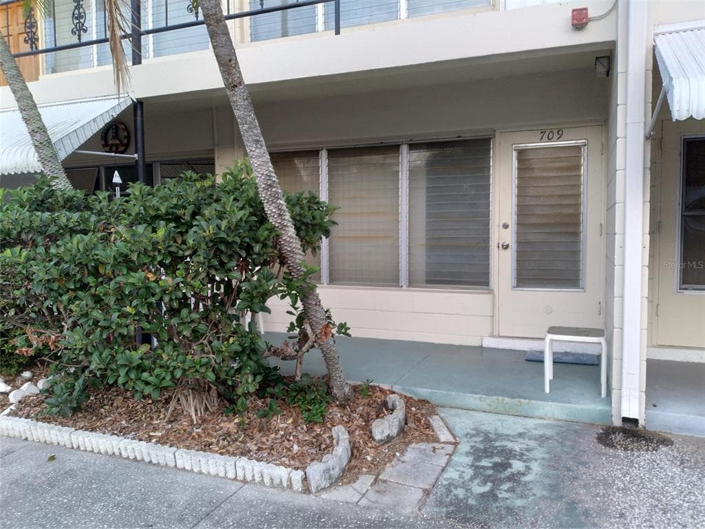 4144 56TH STREET N UNIT 709 KENNETH CITY, FL 33709