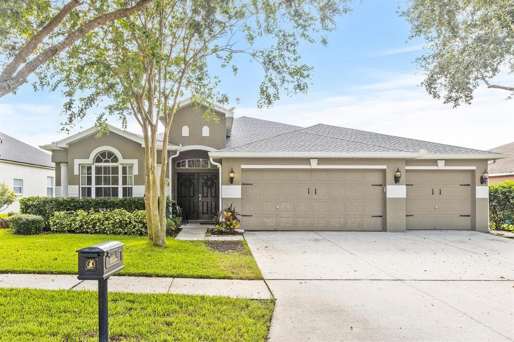 16130 BRIDGEPARK DRIVE LITHIA, FL 33547