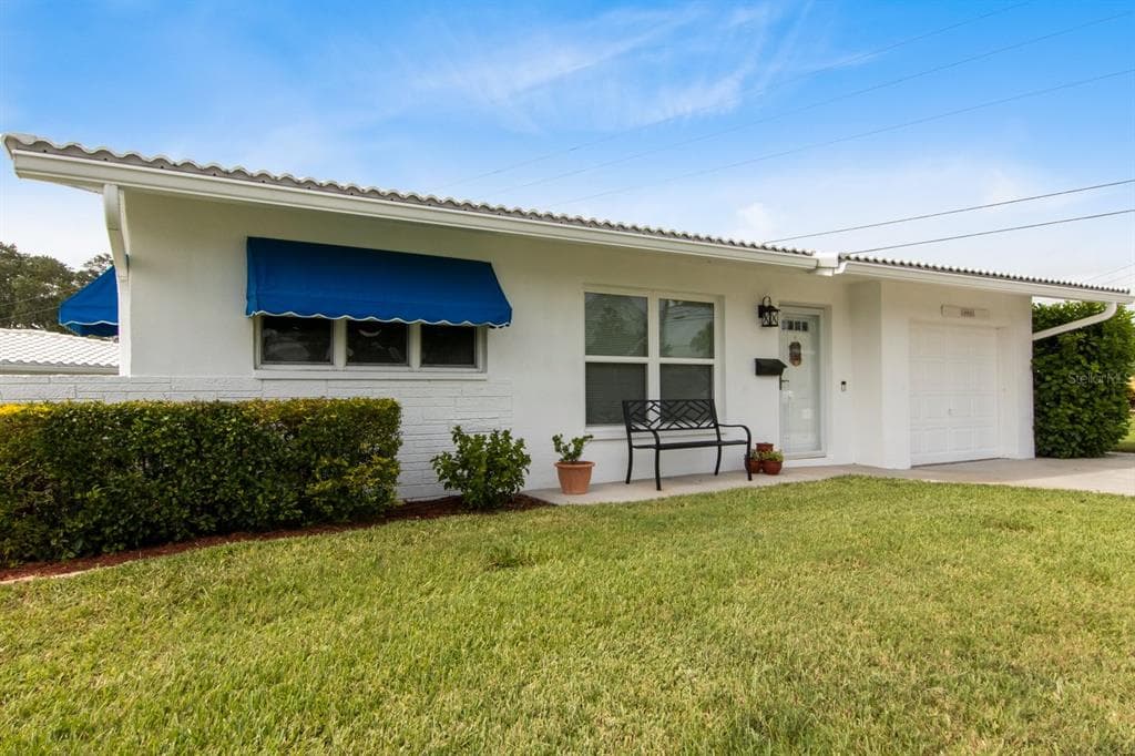 14021 90TH PLACE SEMINOLE, FL 33776
