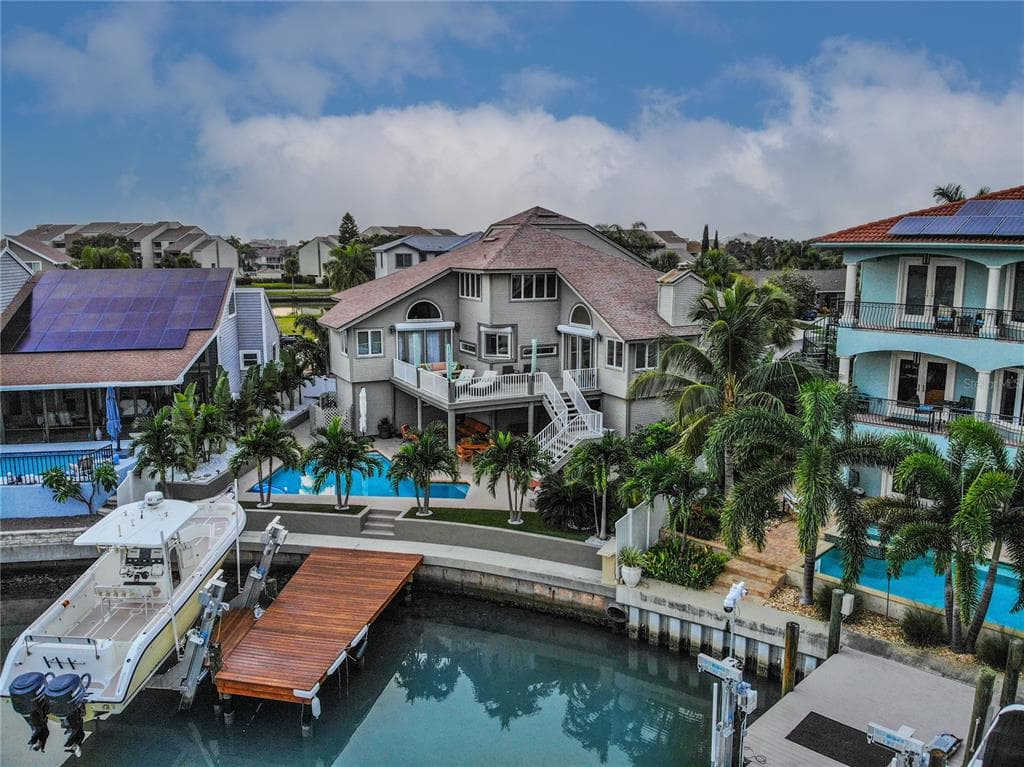 2802 SEABREEZE DRIVE S GULFPORT, FL 33707