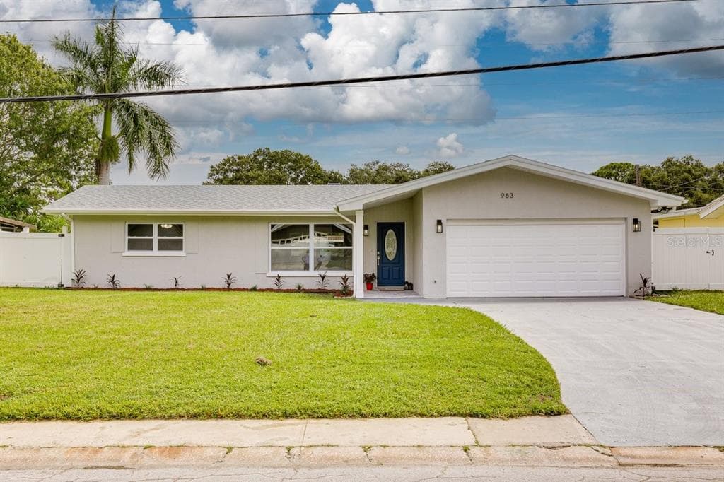 963 VICTOR HERBERT DRIVE LARGO, FL 33771