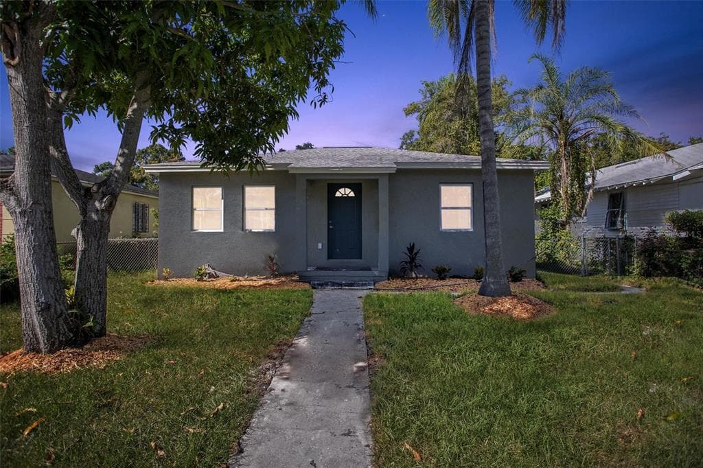 2015 29TH STREET S ST PETERSBURG, FL 33712