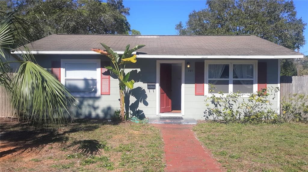 701 47TH AVENUE N ST PETERSBURG, FL 33703