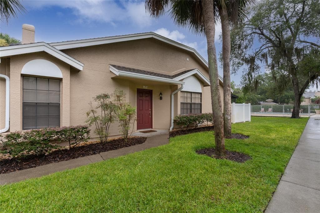 5100 BURCHETTE ROAD UNIT 2705 TAMPA, FL 33647