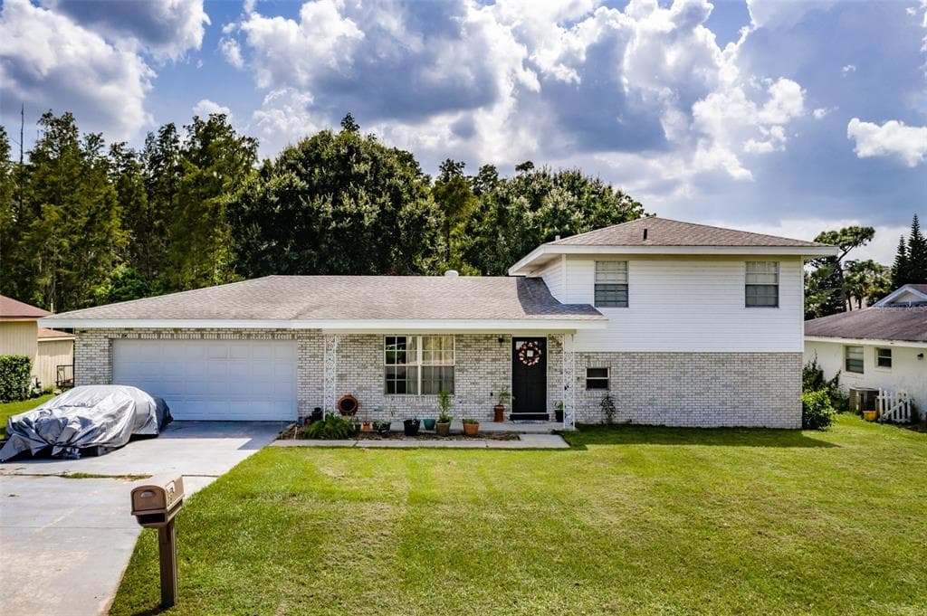 28 SUN AIR BOULEVARD E HAINES CITY, FL 33844