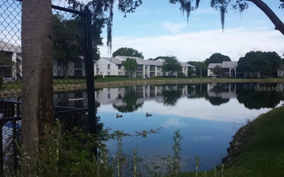 1372 PINE RIDGE CIRCLE E UNIT H3 TARPON SPRINGS, FL 34688