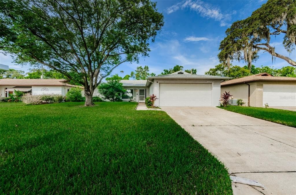 10703 SALAMANCA DRIVE PORT RICHEY, FL 34668