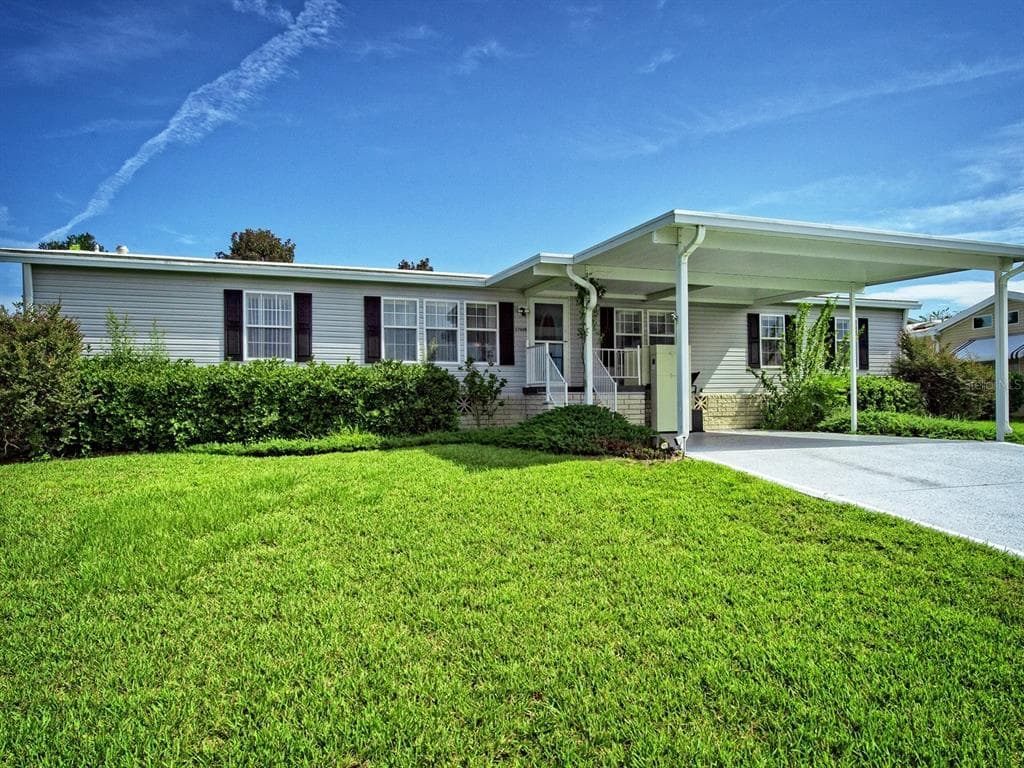 37609 NEW HORIZONS BOULEVARD ZEPHYRHILLS, FL 33541