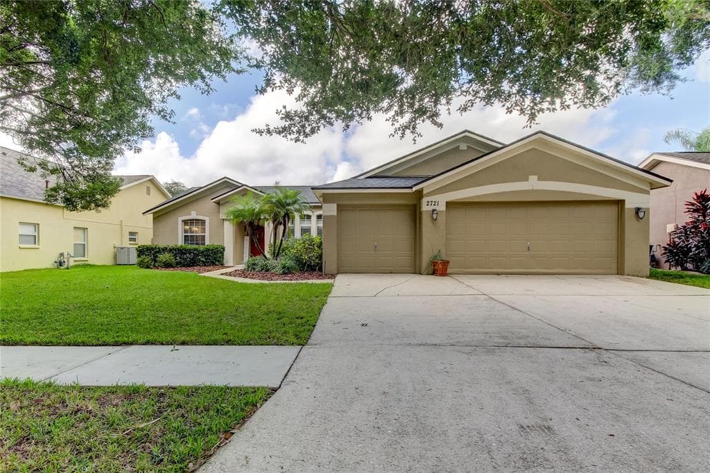2721 VILLA DRIVE VALRICO, FL 33596