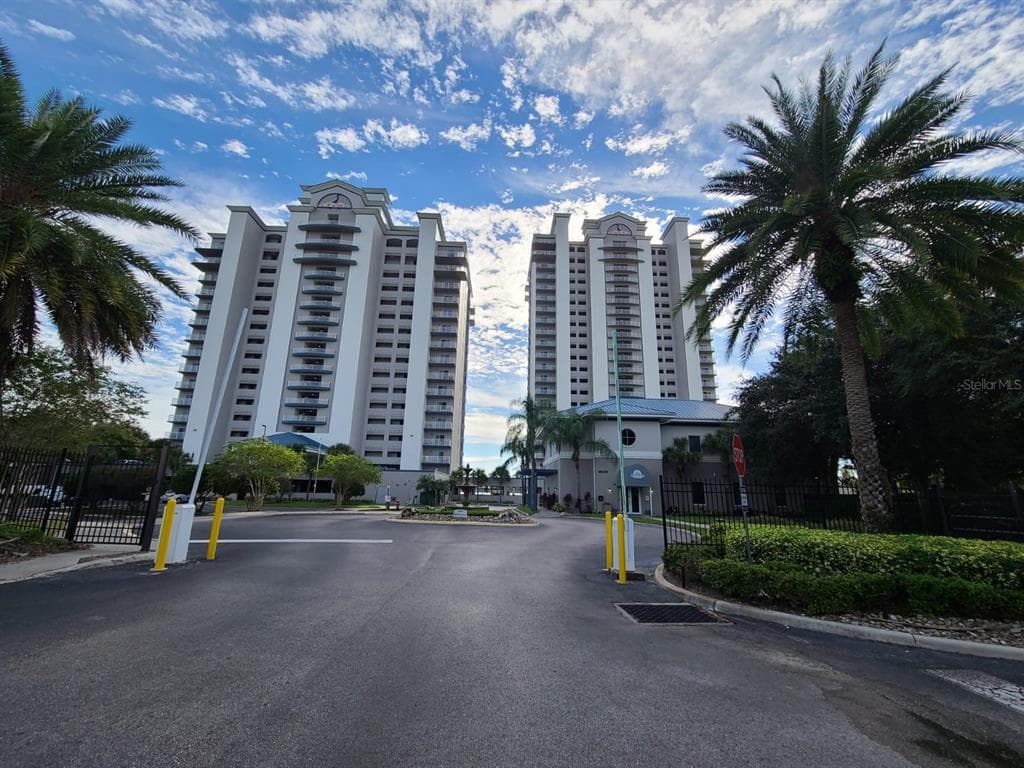13427 BLUE HERON BEACH DRIVE UNIT 1105 ORLANDO, FL 32821