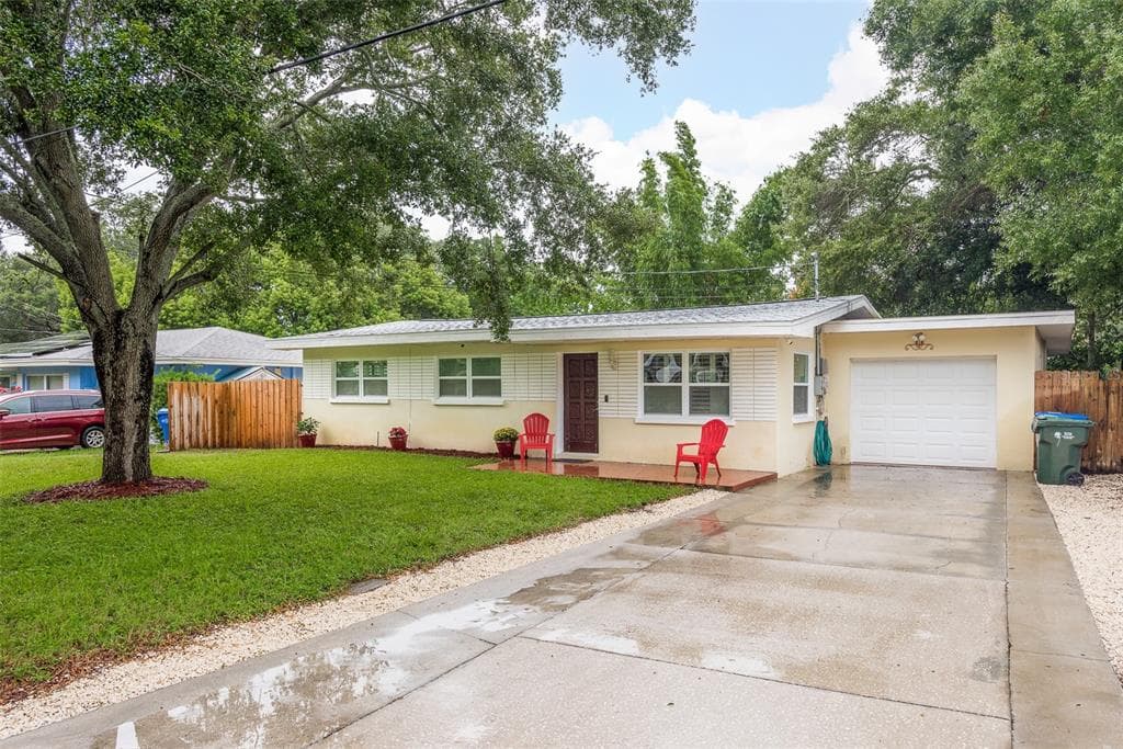 916 S PALM DRIVE LARGO, FL 33770