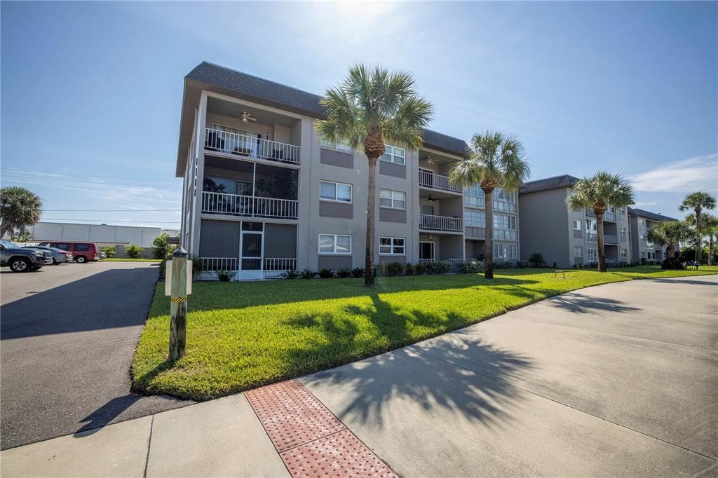 4500 37TH STREET S UNIT 206 ST PETERSBURG, FL 33711