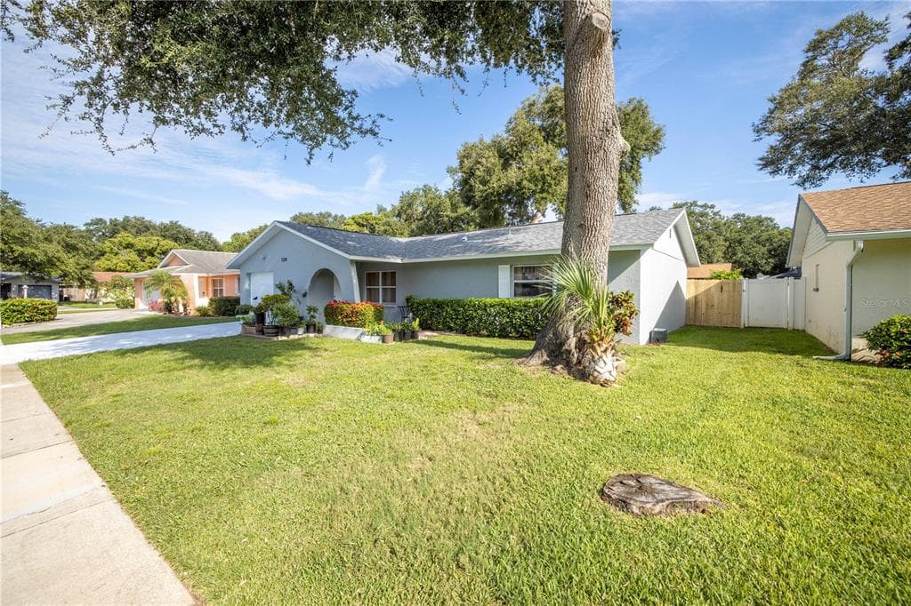 7289 56TH AVENUE N ST PETERSBURG, FL 33709