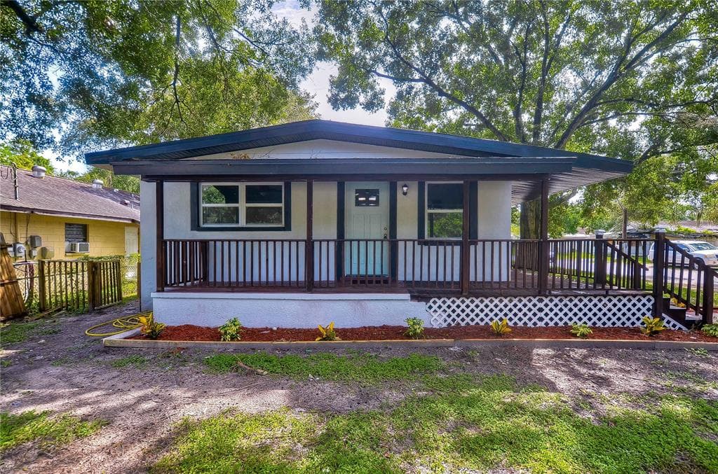 8701 N OTIS AVENUE TAMPA, FL 33604