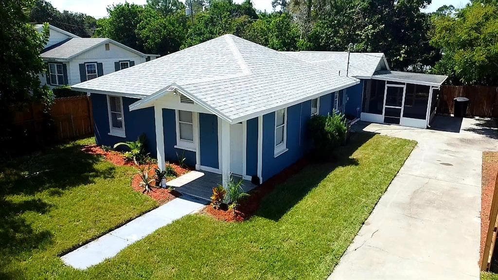 1560 S MICHIGAN AVENUE CLEARWATER, FL 33756