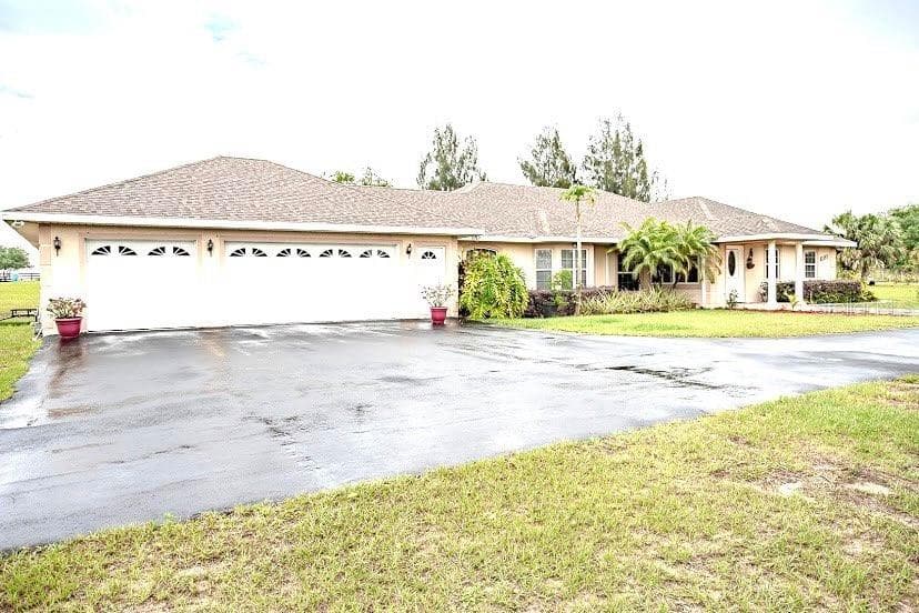 10535 CHERRY LAKE ROAD CLERMONT, FL 34715