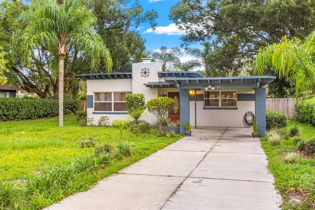 104 W WILDWOOD STREET TAMPA, FL 33613