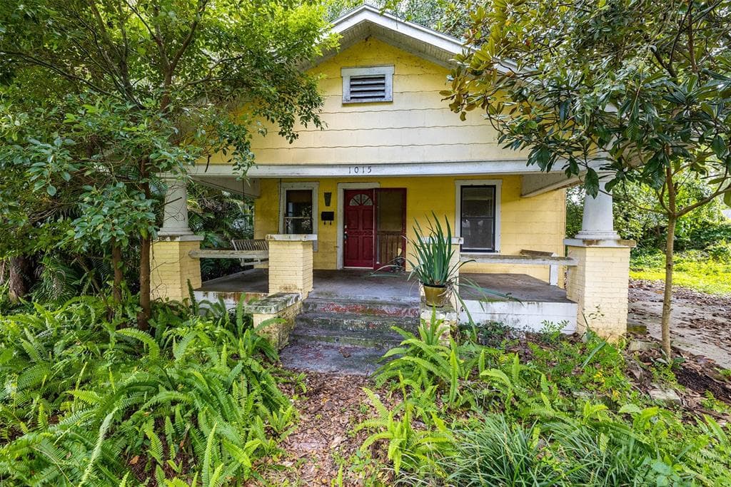 1015 E CRAWFORD STREET TAMPA, FL 33604
