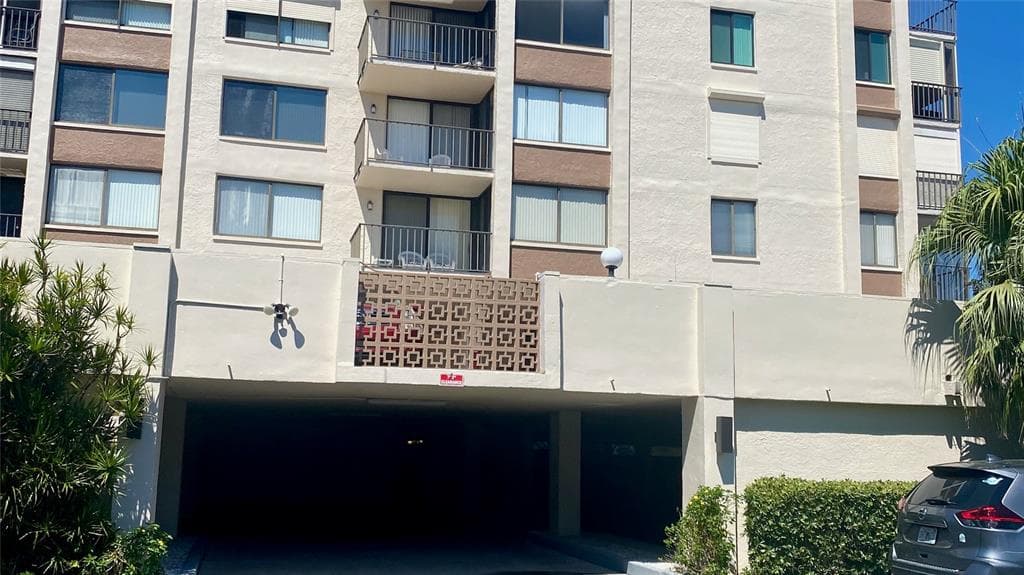 6219 PALMA DEL MAR BOULEVARD S UNIT 103 ST PETERSBURG, FL 33715