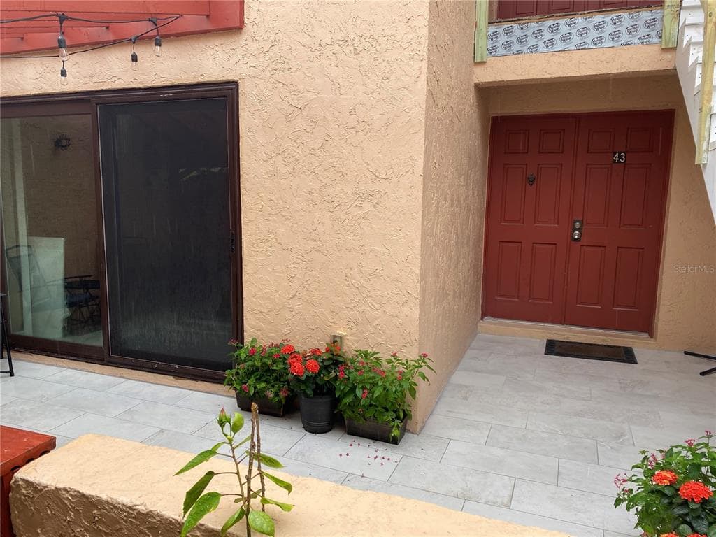 1 WINDRUSH BOULEVARD UNIT 43 INDIAN ROCKS BEACH, FL 33785