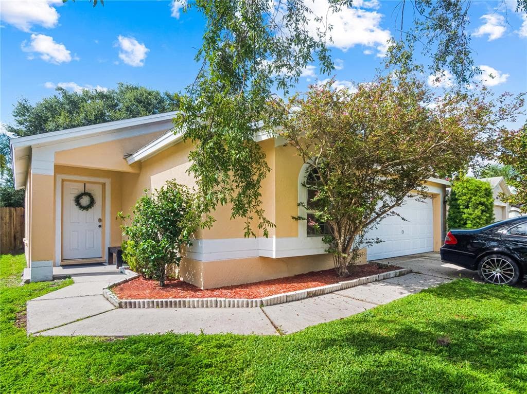22804 RICHARDSON LANE LAND O LAKES, FL 34639