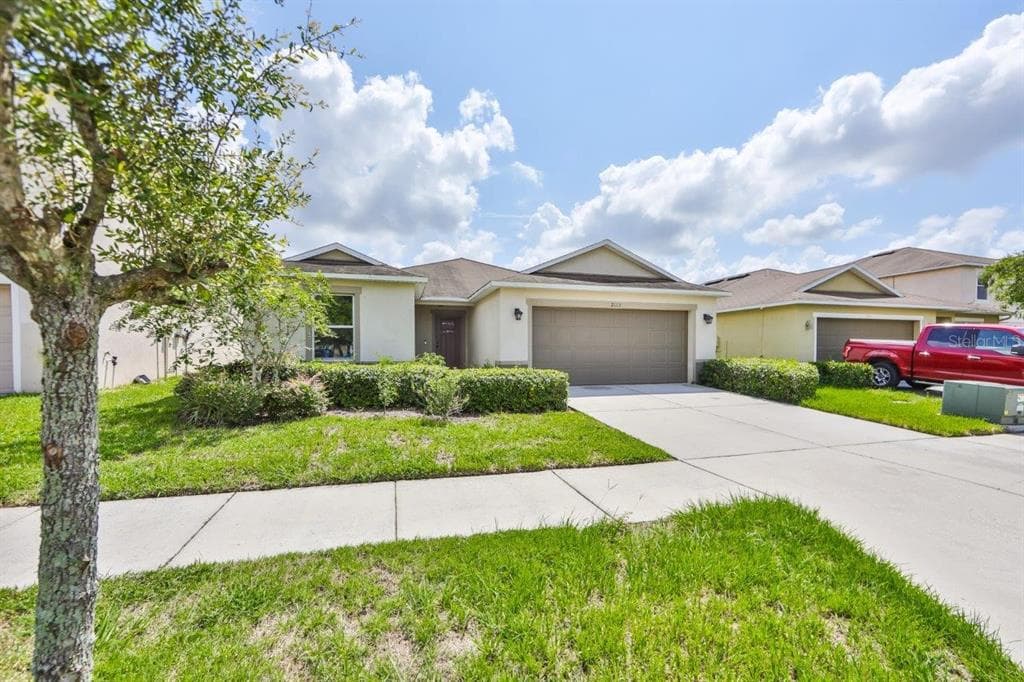 2113 NUTTALL OAKS PLACE BRANDON, FL 33510