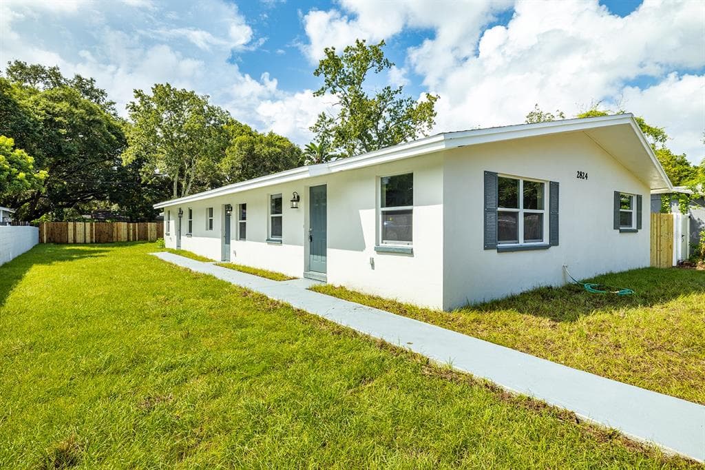 2824 MEADOW VIEW AVENUE LARGO, FL 33771