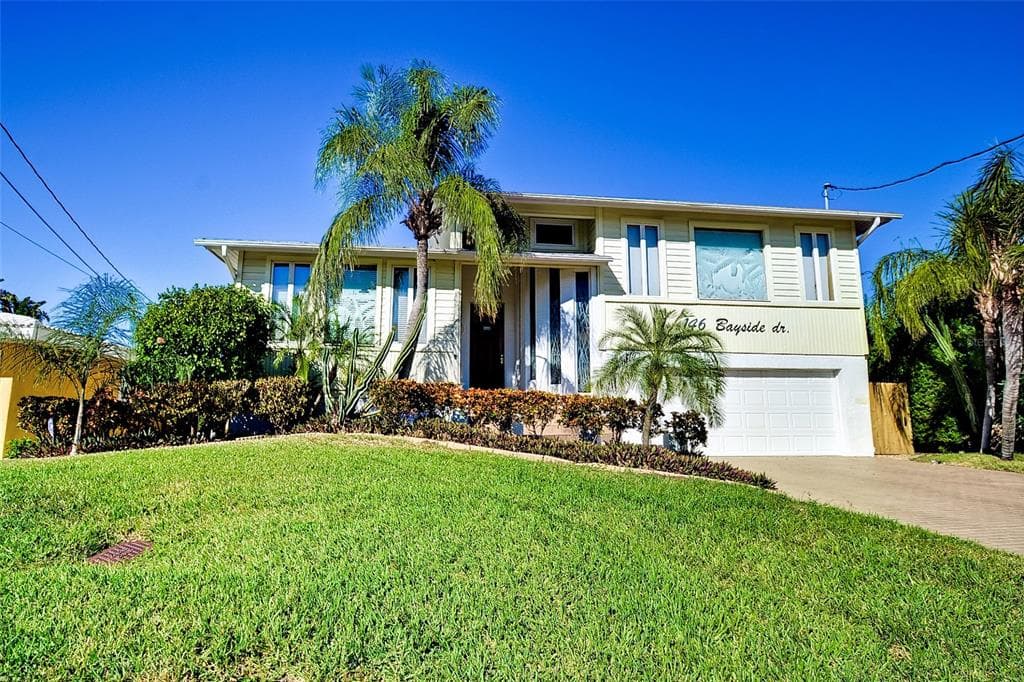 146 BAYSIDE DRIVE CLEARWATER, FL 33767