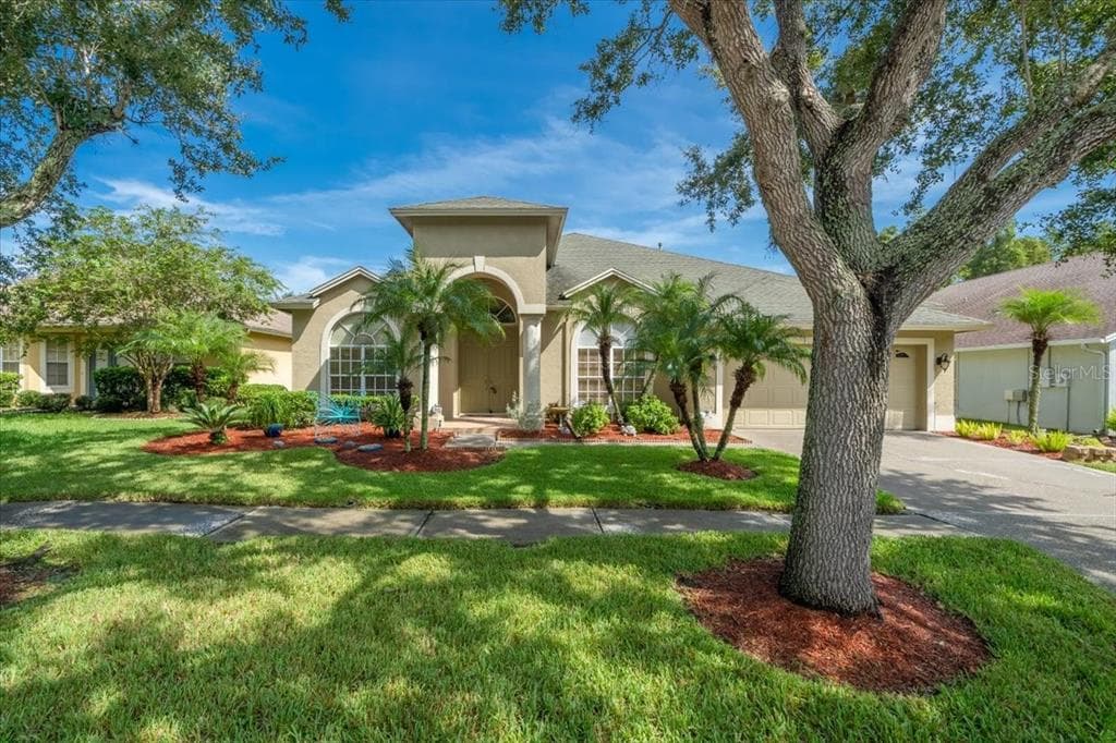 4821 TEA ROSE COURT LUTZ, FL 33558